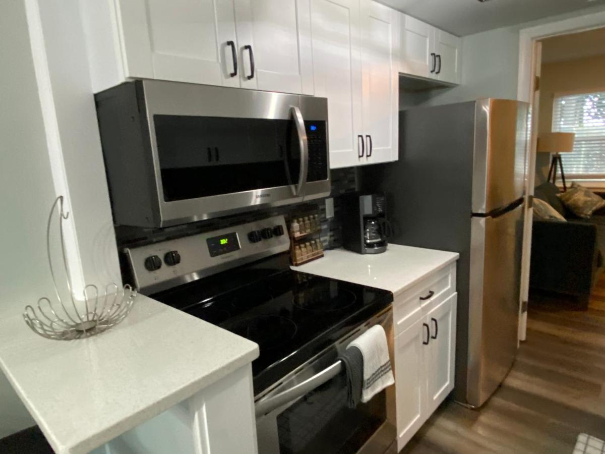 Hhi Homes- Newly Renovated Cozy Modern Pet-Friendly Villa-Ideal Location Хилтон-Хед-Айленд Экстерьер фото