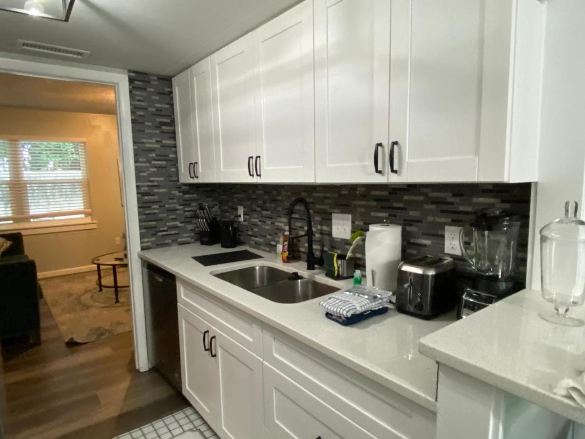 Hhi Homes- Newly Renovated Cozy Modern Pet-Friendly Villa-Ideal Location Хилтон-Хед-Айленд Экстерьер фото